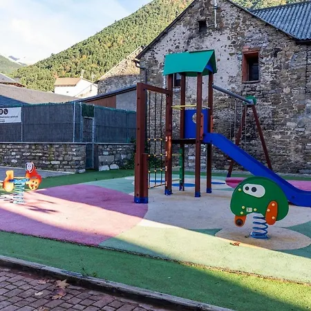 Lägenhet Tu Hogar En El Pirineo Aventura Y Montana *